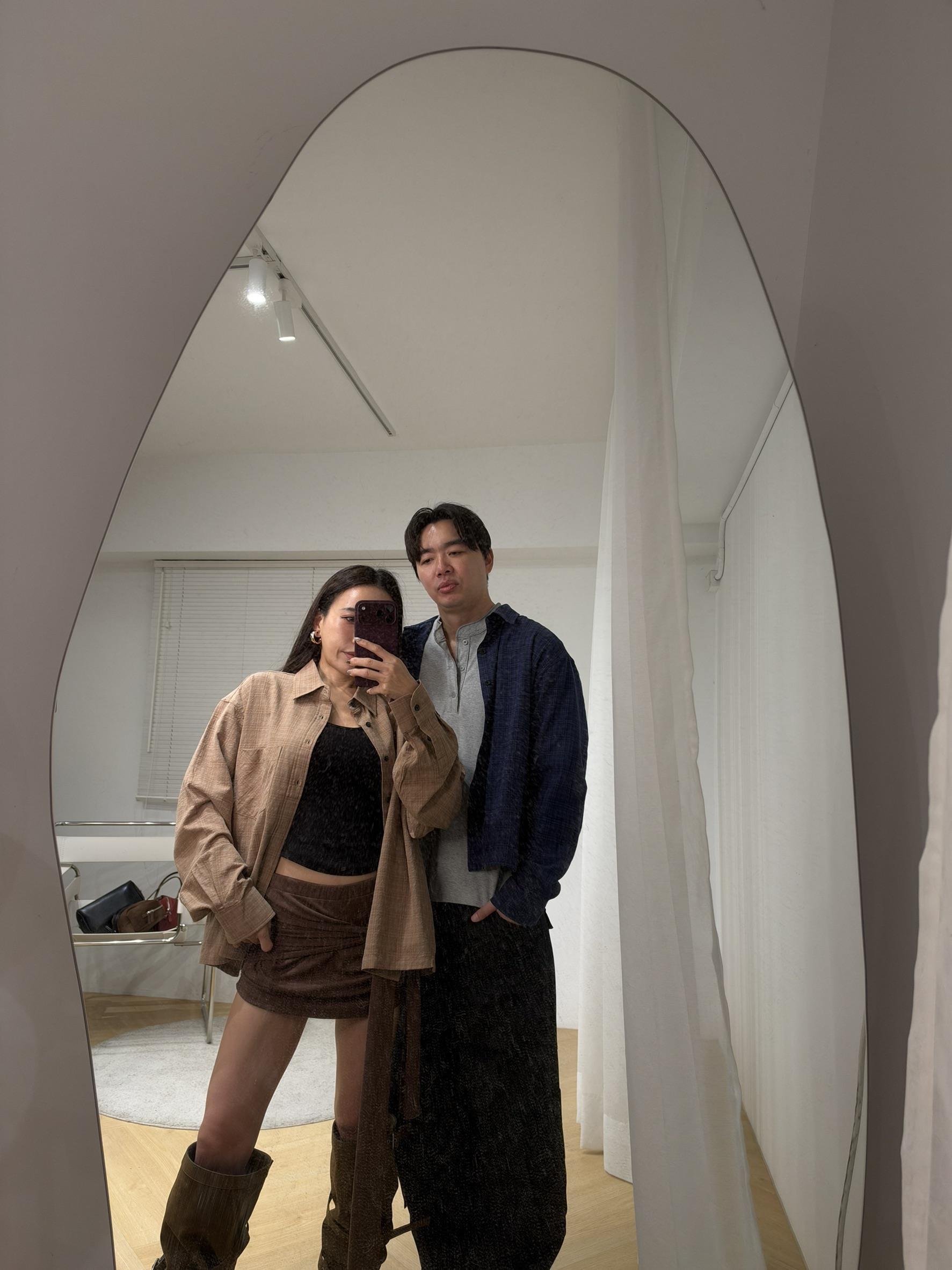 同色系格紋襯衫